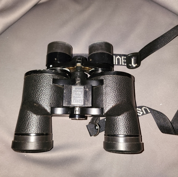 Bushnell Other Vintage Bushnell Insta Focus Binoculars Wleather